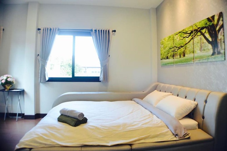 Hotel 3 Bedroom House @skytrain