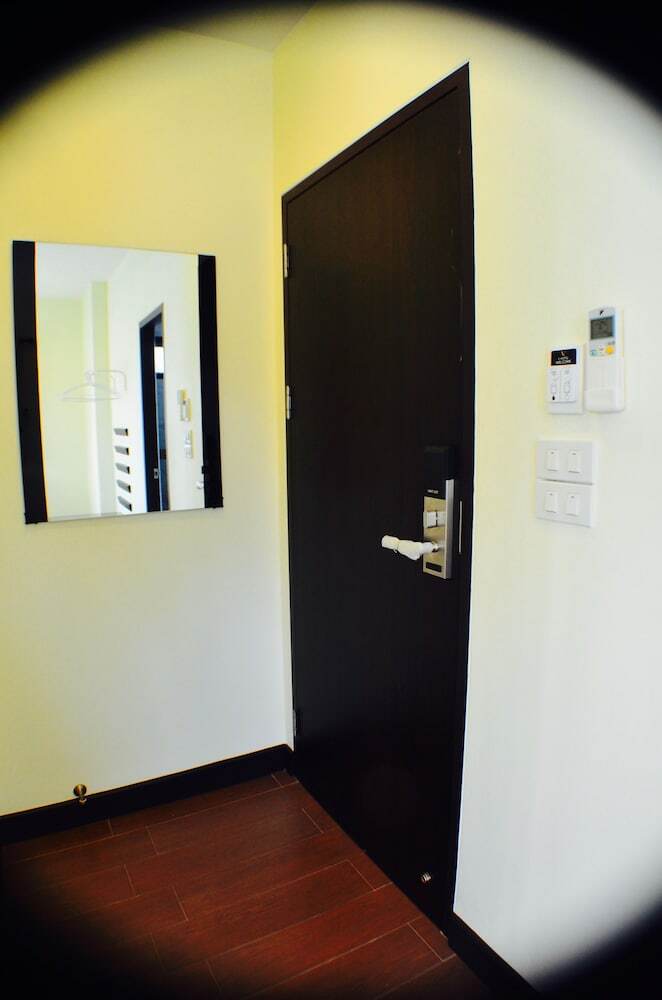 Hotel 3 Bedroom House @skytrain