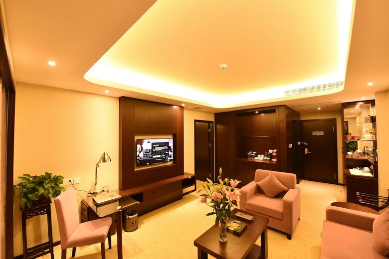 Savile K-knight Luan Hotel