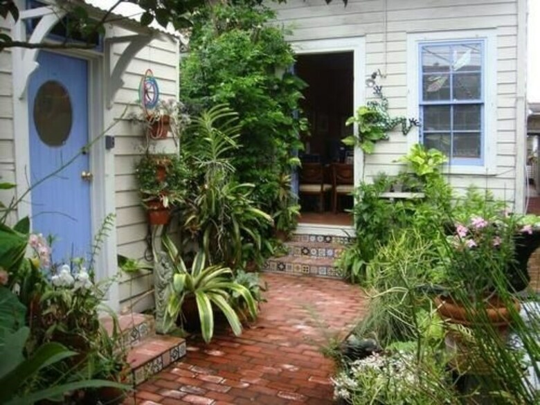 B&w Courtyards B&B