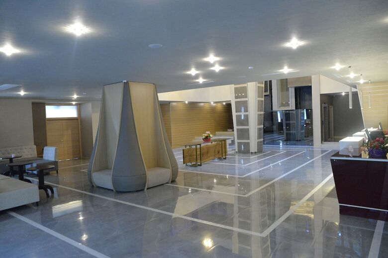 Hotel Ramada By Wyndham Constanta