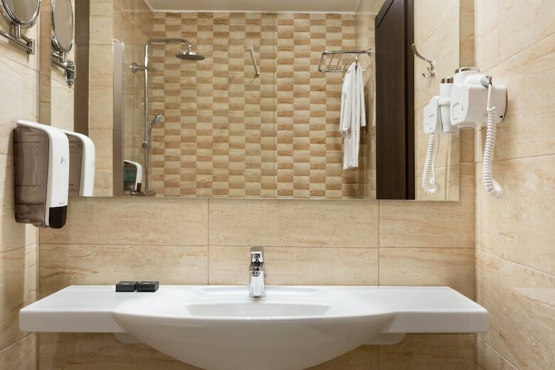 Hotel Ramada By Wyndham Constanta