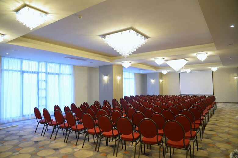 Hotel Ramada By Wyndham Constanta