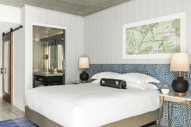 Kimpton Rowan Palm Springs Hotel