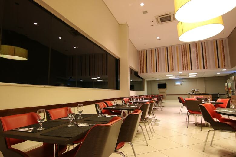 Hotel Samba Itabora�