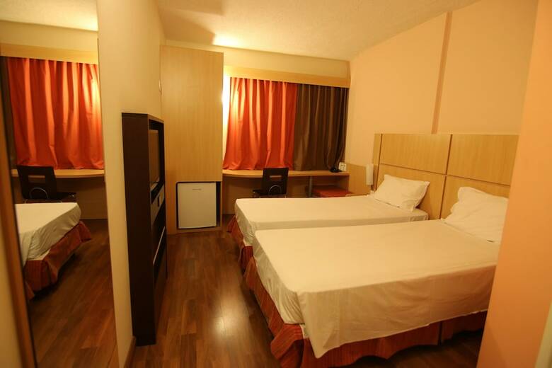 Hotel Samba Itabora�