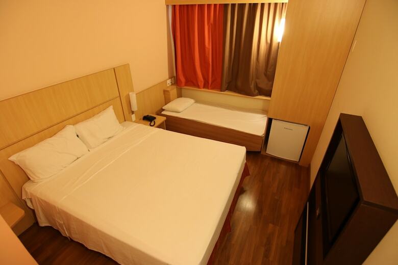 Hotel Samba Itabora�