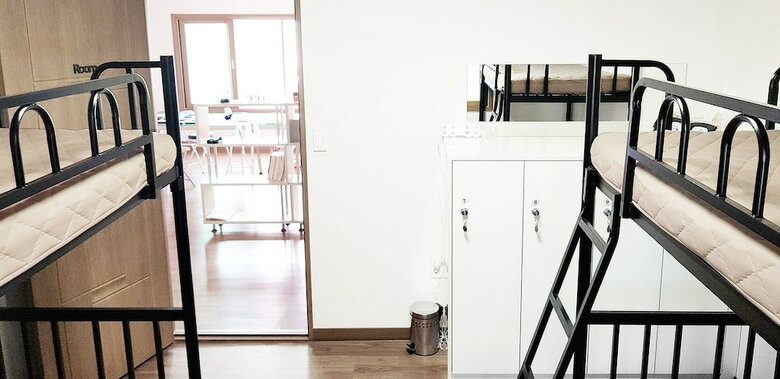 Hostal Guesthouse Enoch - Hostel