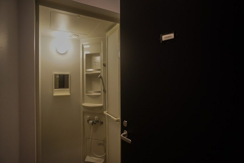 Hostal Book And Bed Tokyo Fukuoka - Hostel