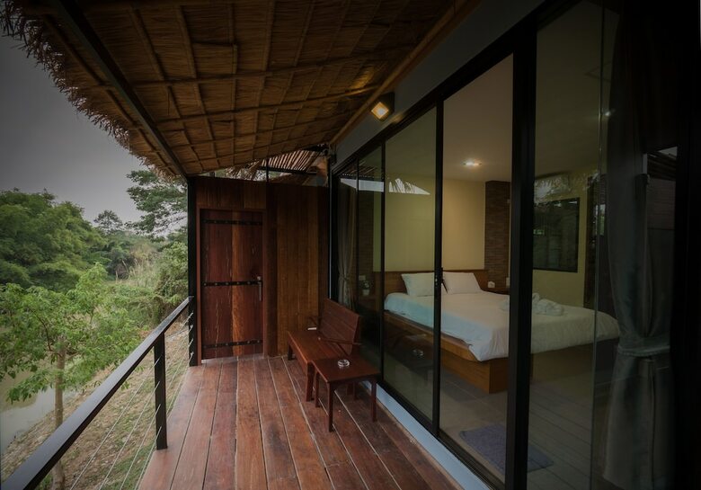 Hotel Maithong Riverside