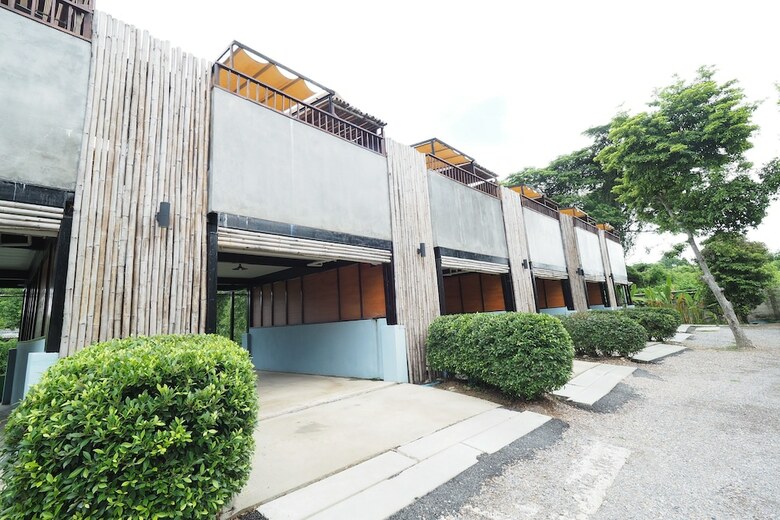 Hotel Maithong Riverside