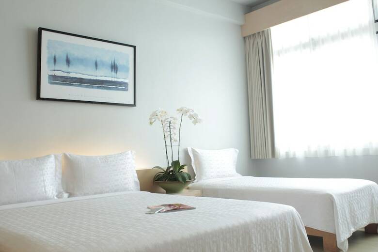 Hotel Riverside Inn