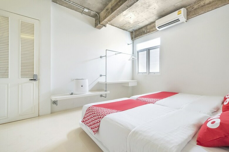 Hostal Oyo 704 Siam Plug In Hostel