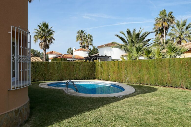 Apartamentos Y Villas Oliva Nova Resort