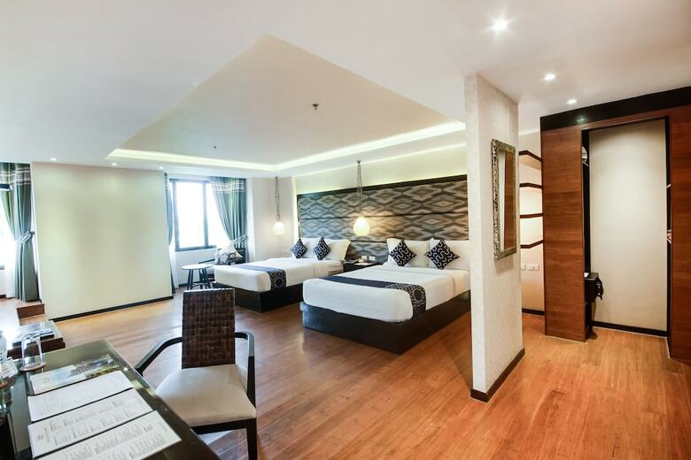 Capitol O 261 Rumah Highlands Hotel