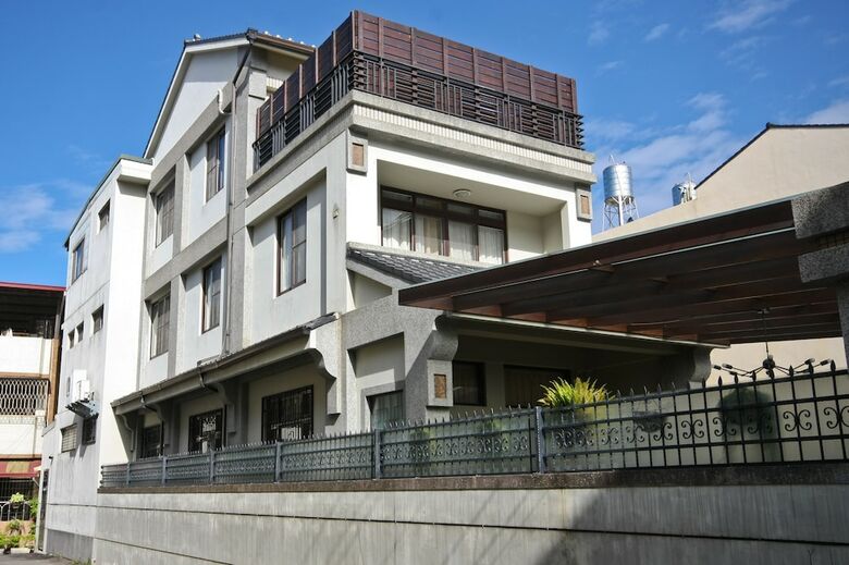 Bed & Breakfast Vv House