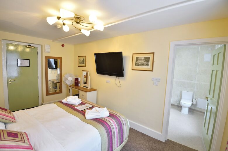 Posada The Royal Victoria & Bull Hotel