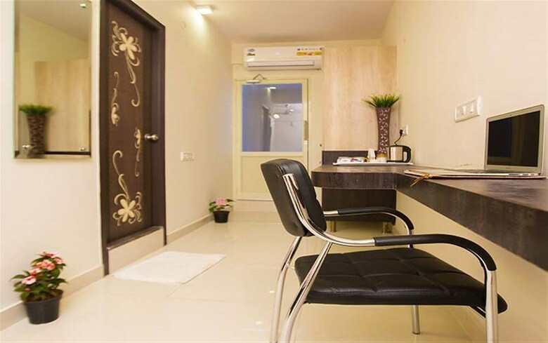 Hotel Vee Suites Bangalore