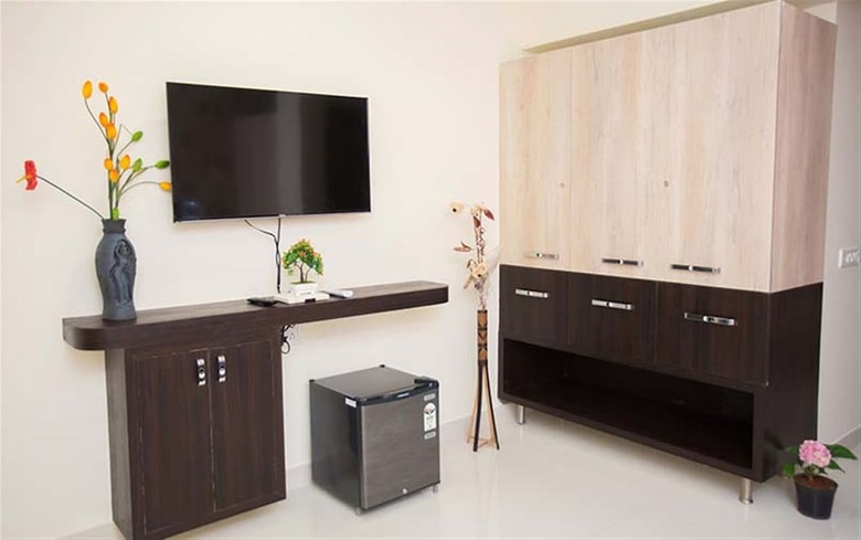 Hotel Vee Suites Bangalore