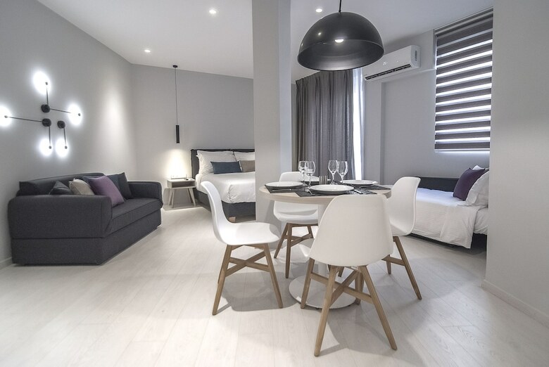 Aparthotel Acropolis Stay