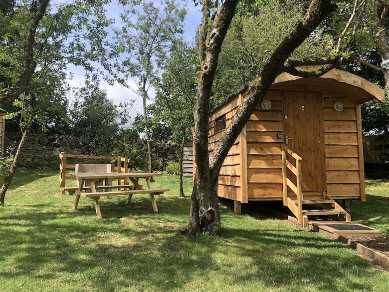 Orchard Hideaways