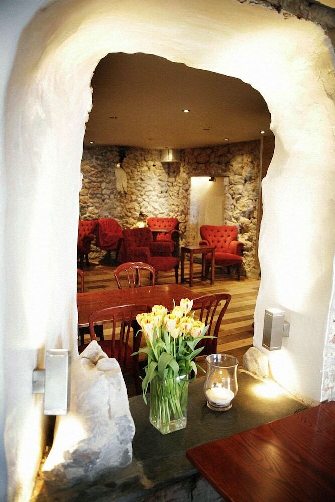Oxwich Bay Hotel