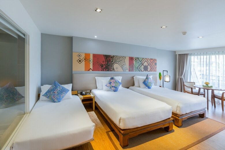 Hotel Manathai Khao Lak