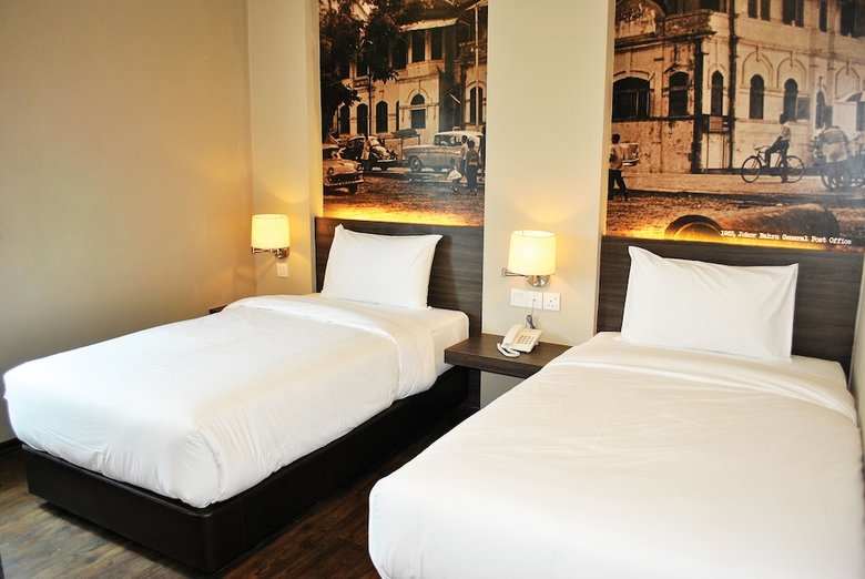 The Grand Jade Hotel
