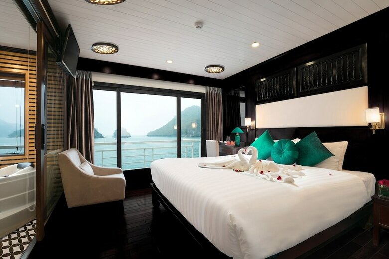 Alisa Luxury Cruise