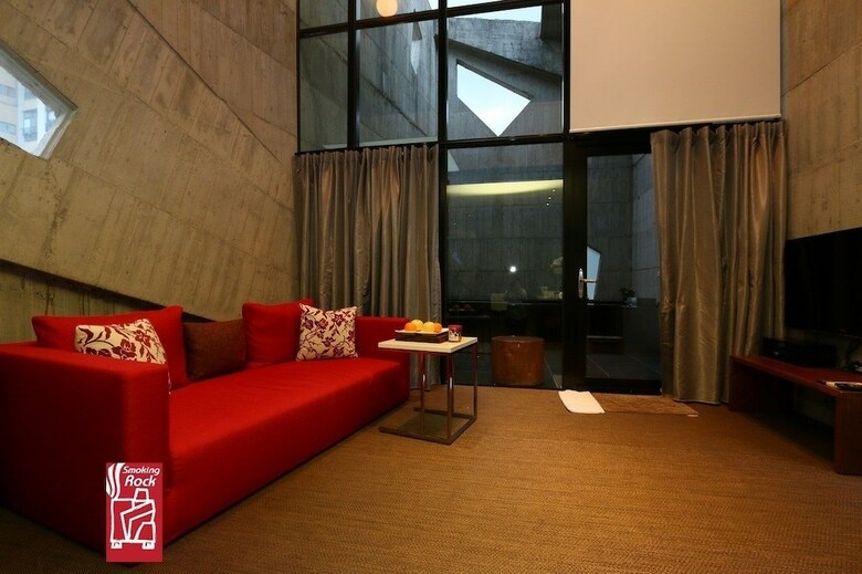 Hotel Smoking Rock Resort