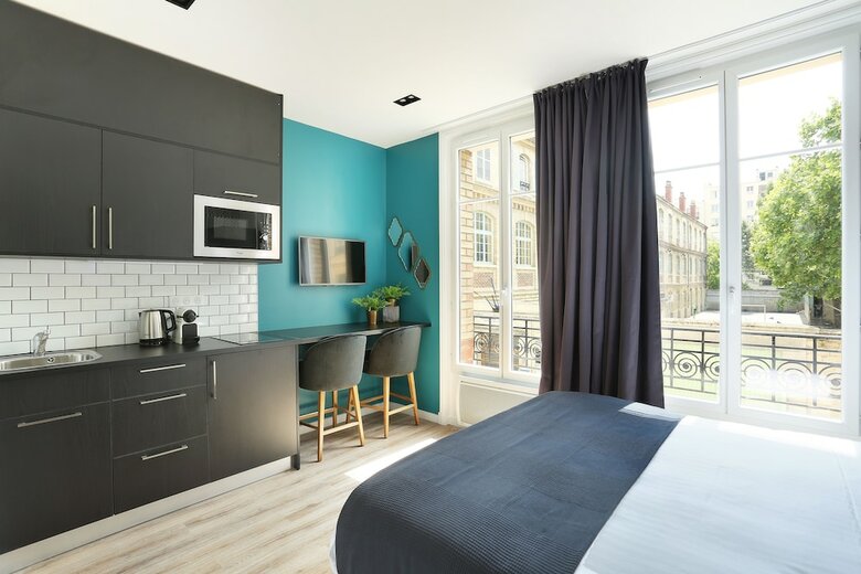 Short Stay Group Eiffel Village Serviced Apartments
