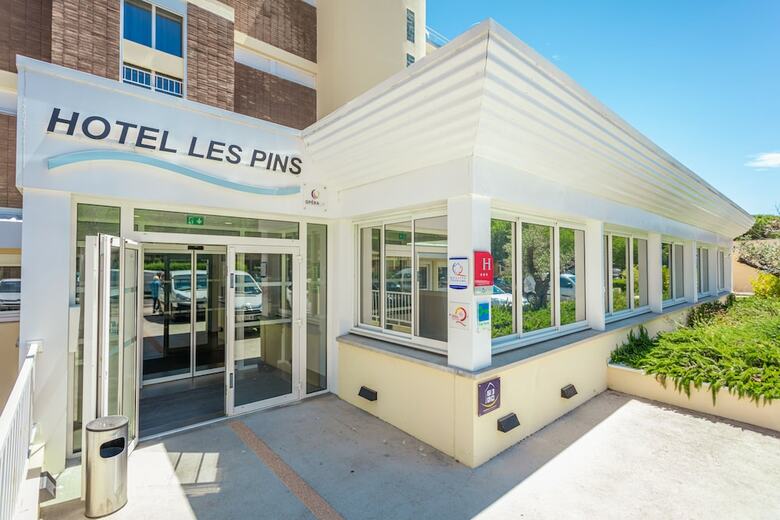 Hotel Op�ralia H�tel Les Pins