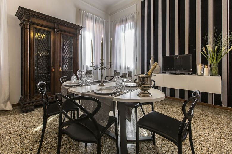 Rialto Design Boutique Apartment