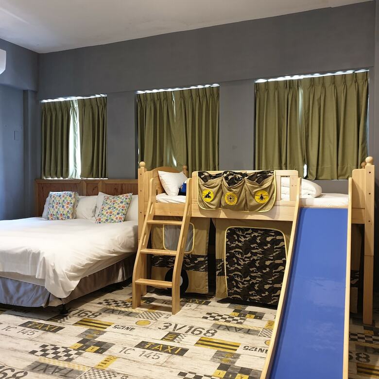 Slow Wow Hot Spring Hotel