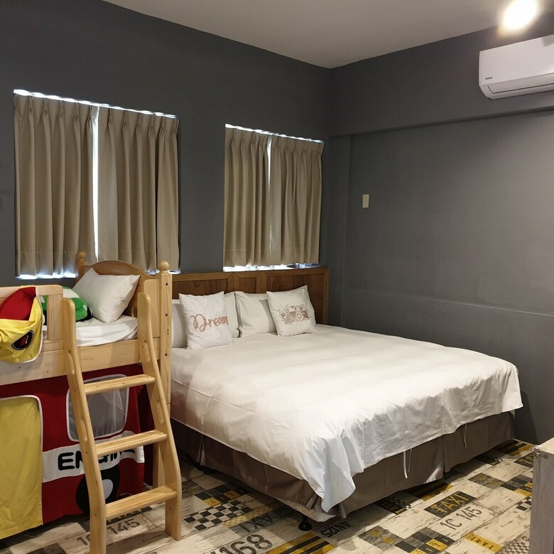 Slow Wow Hot Spring Hotel