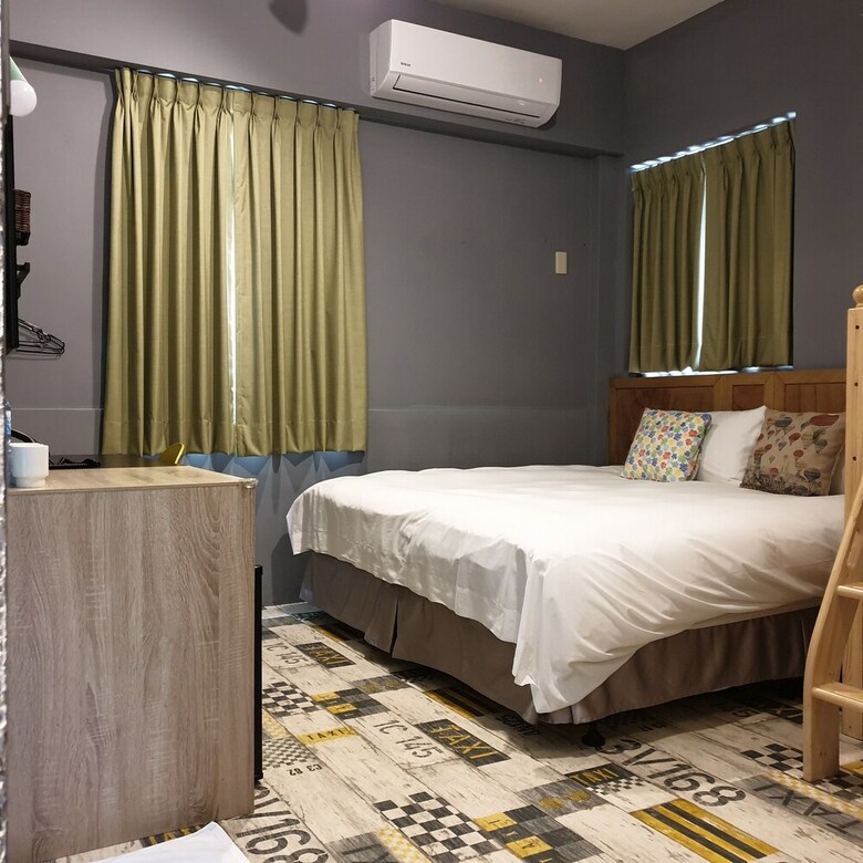 Slow Wow Hot Spring Hotel