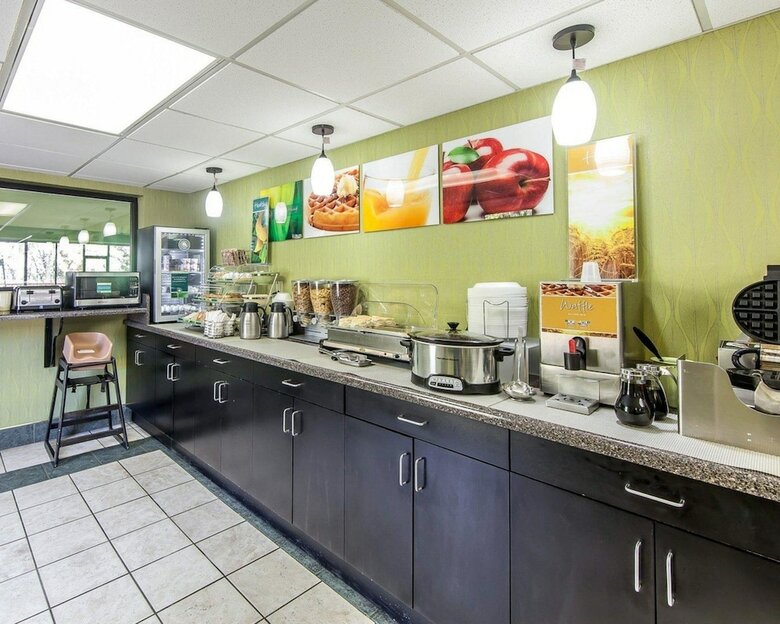 Hotel Quality Inn West