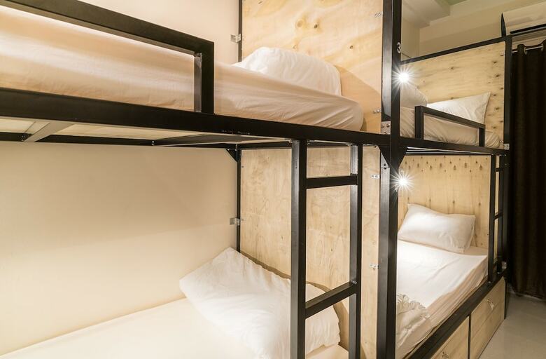 Hostal Alleyway Hostel - Adults Only