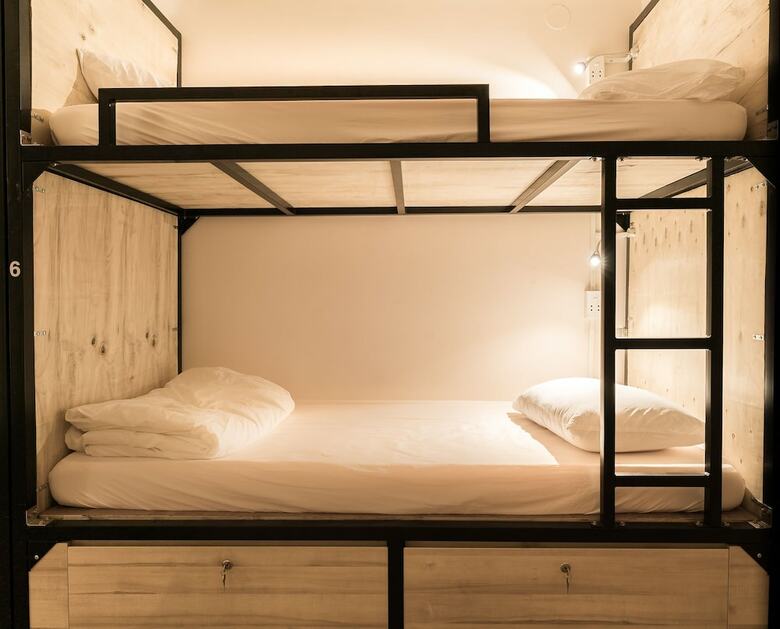 Hostal Alleyway Hostel - Adults Only