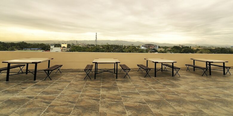 Hotel Cebu Courtyard