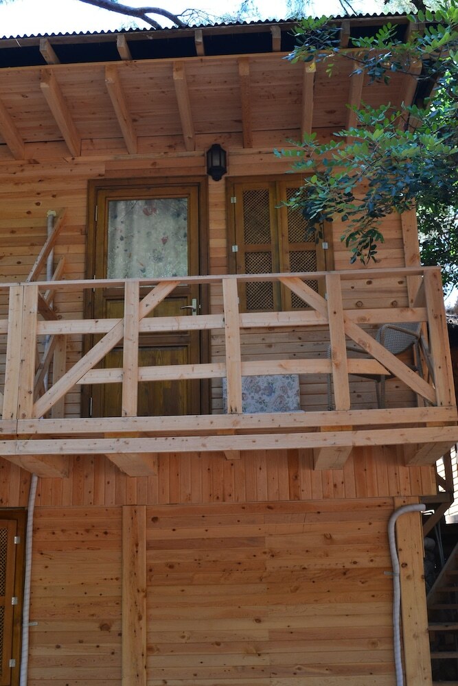 Hotel Chakra Beach Kabak