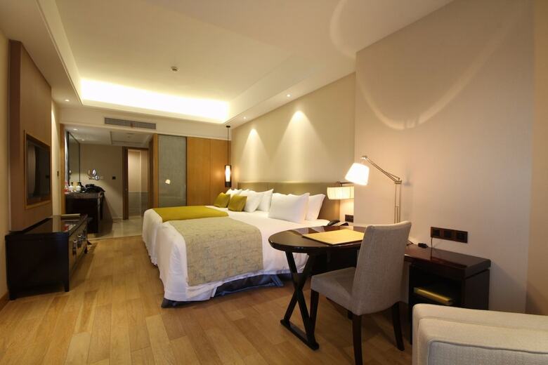 Qiandao Lake Pearl Peninsula Hotel