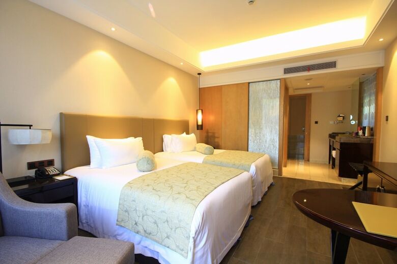 Qiandao Lake Pearl Peninsula Hotel