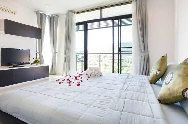 Luxury 3 Bedroom Apartment - A