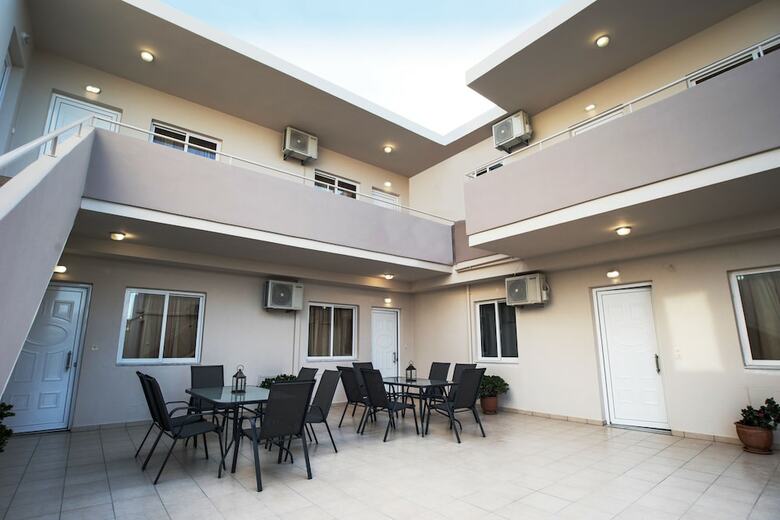 Naiades Luxury Apartments