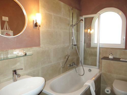 Hotel L�ngenfelder Hof
