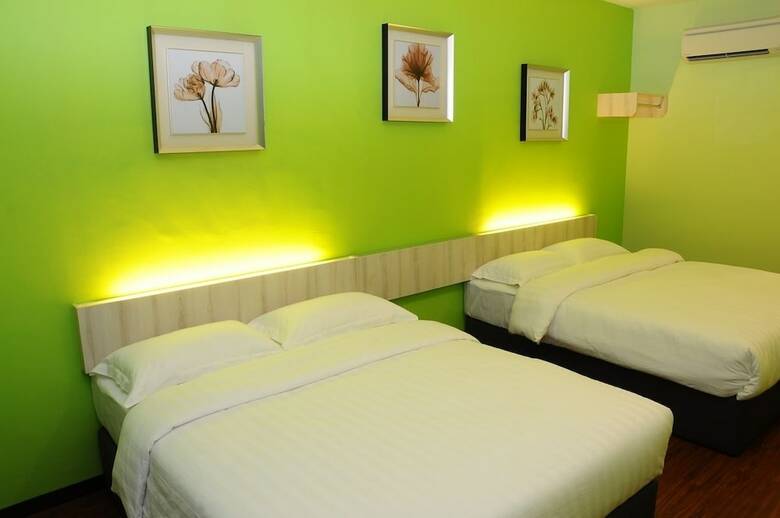 V3 Hotel Taman Gaya
