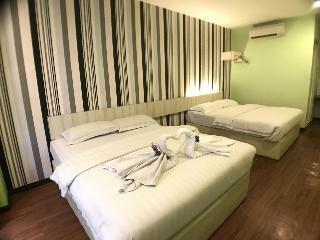 V3 Hotel Taman Gaya