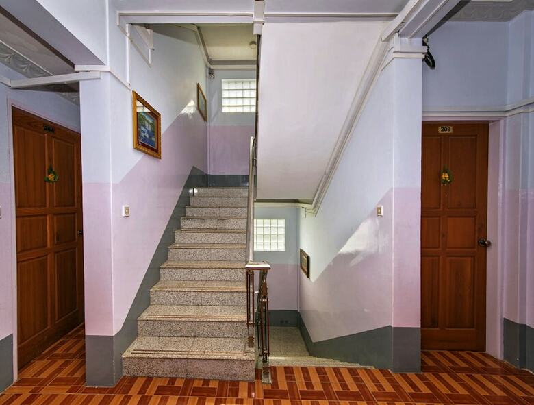 Shwe Hnin Si Hotel