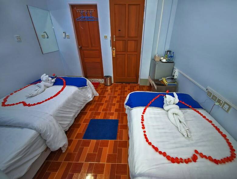Shwe Hnin Si Hotel